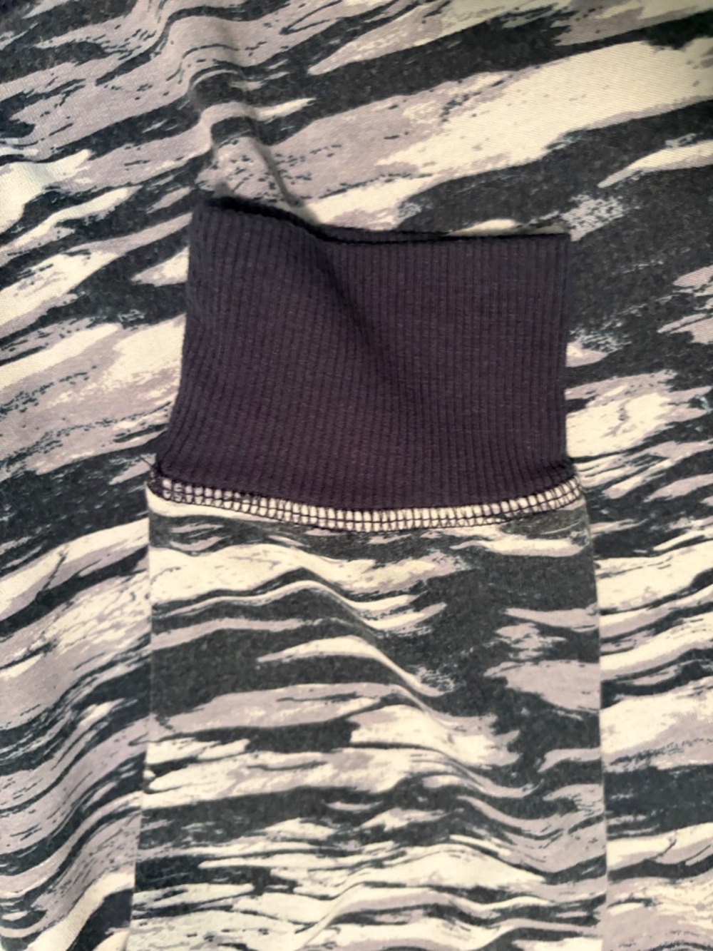 Sweatshirt - Picture 4 of 5